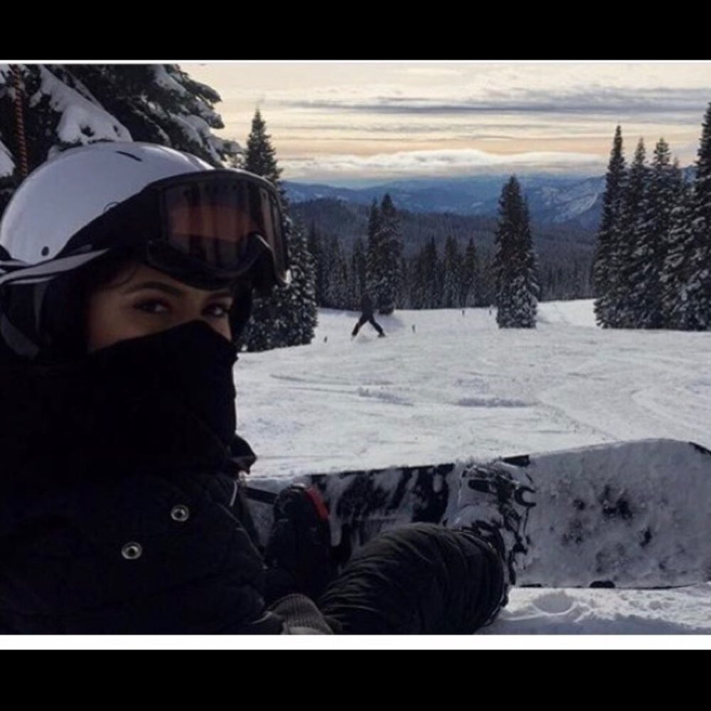 Meet your Posher, Ana